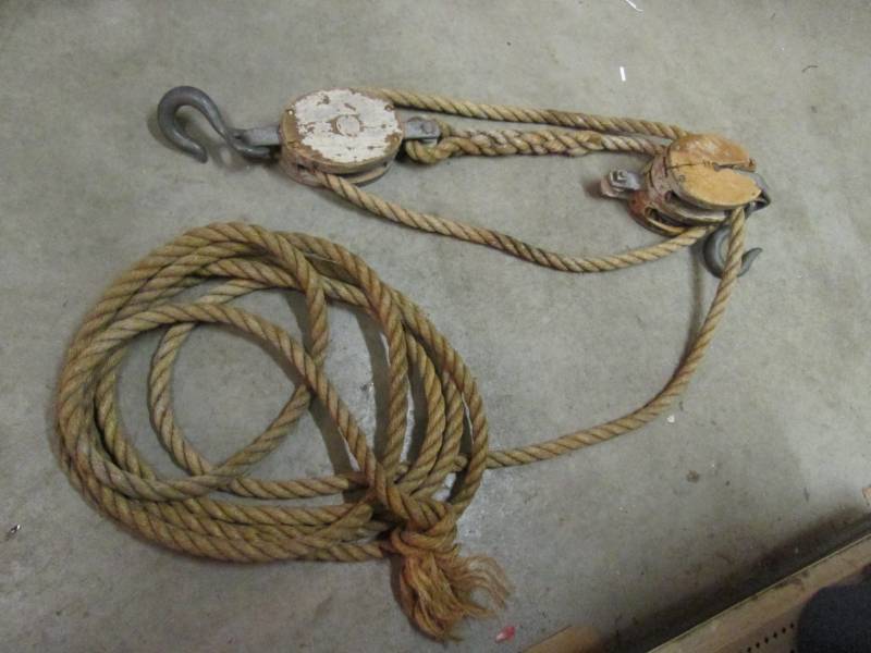 lot 171 image: Vintage Block and Tackle with long ...