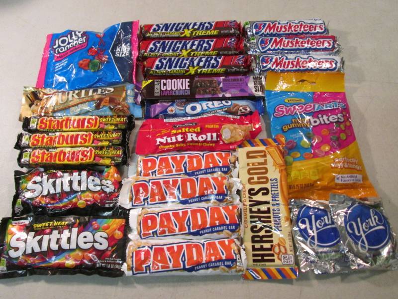 lot 181 image: Lot of Misc Candy Best by dates var...