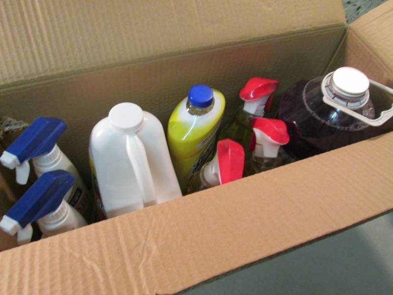 lot 210 image: Lot of Misc Cleaners  CSB...
