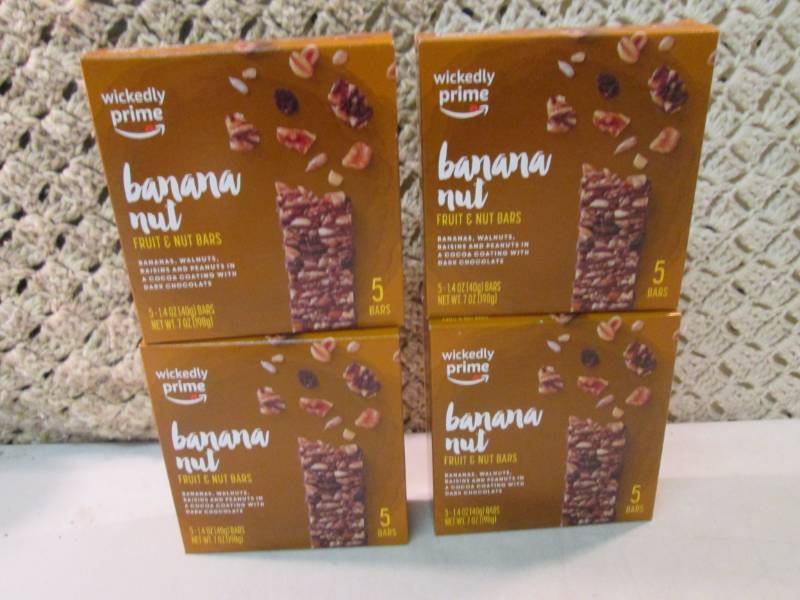 lot 220 image: 4 Boxes of Banana Nut Fruit & Nut B...