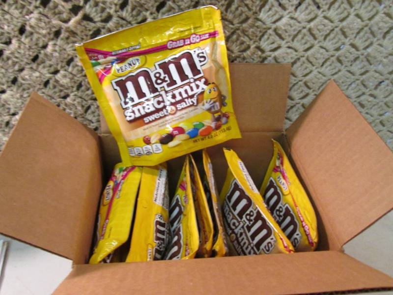 lot 247 image: Box of 8 Bags of Peanut M&Ms Snack...