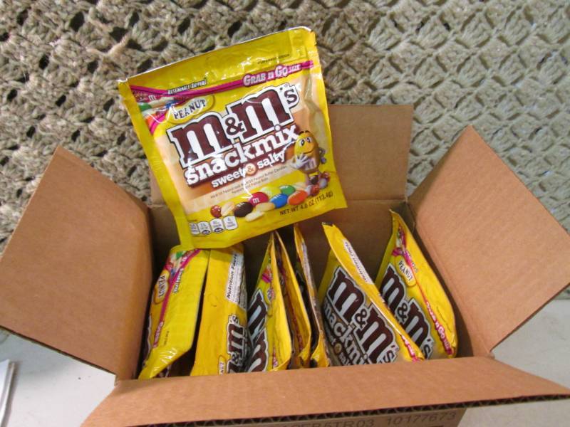 lot 248 image: Box of 8 Bags of Peanut M&Ms Snack...