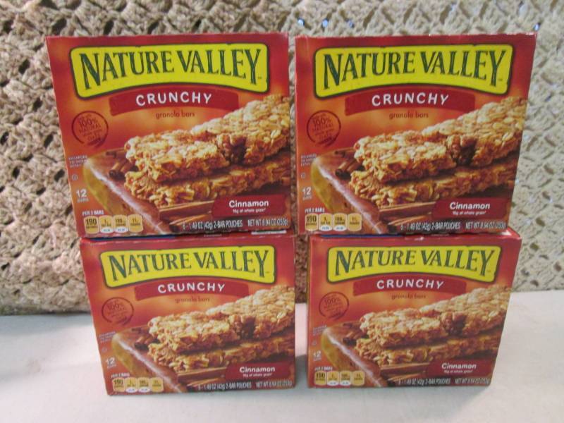 lot 251 image: 4 Boxes of Nature Valley Crunchy Ci...