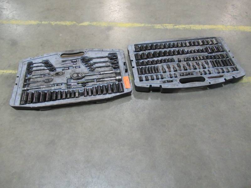 lot 71 image: Husky Standard and Metric Ratchet Set - USED And Missing Some Pieces.
