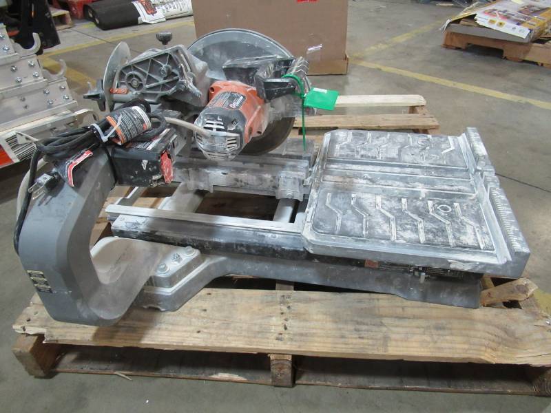 lot 128 image: RIDGID 10 in. Wet Tile Saw, R4092 - USED
