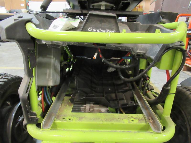 Ryobi 38 in. Battery Electric Riding Lawn Mower, RY48110 For Parts or