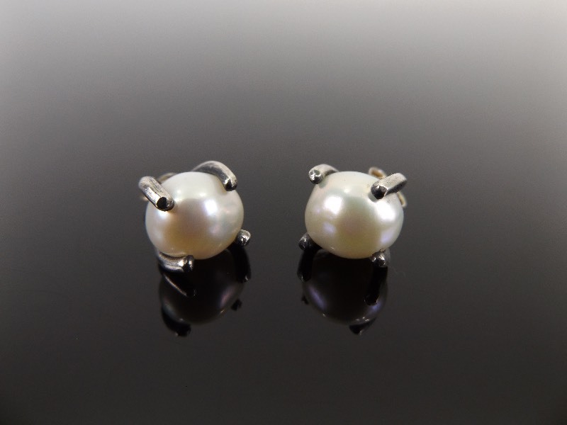 .925 Sterling Silver Vintage Large Fresh Water Pearl Earrings