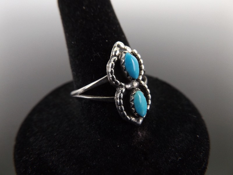 .925 Sterling Silver Navajo&nbspDouble&nbspTurquoise Cabochon Ring Size 9
