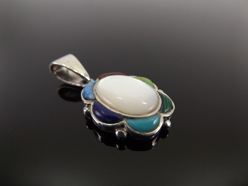 .925 Sterling Silver Multi Cabochon Stone Pendant