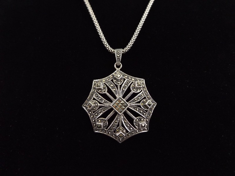.925 Sterling Silver Art Nouveau Pendant and Dot Link Necklace