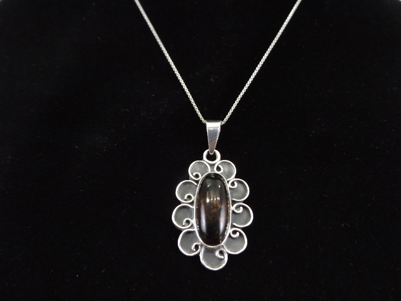.925 Sterling Silver Amber Cabochon Pendant and Necklace