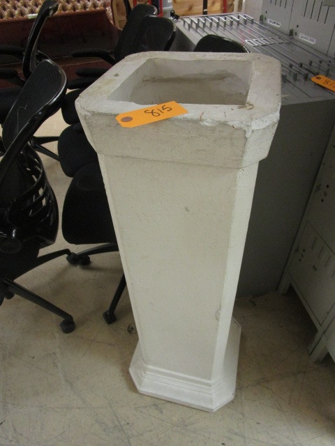 lot 343 image: DECORATIVE  PEDESTAL