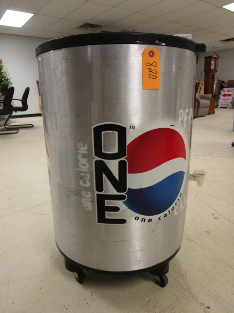 lot 345 image: PEPSI ONE ROLLING COOLER