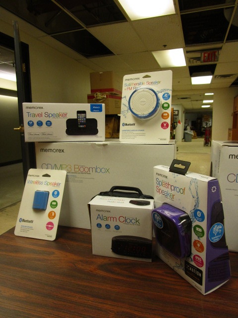 lot 309 image: BOOMBOX BUNDLE