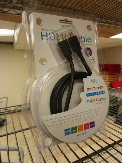lot 330 image: 24K GOLD PLATED HDMI CABLES