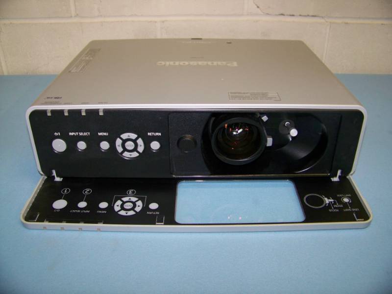 lot 65 image: Panasonic, PT-F200NTU, LCD Projector