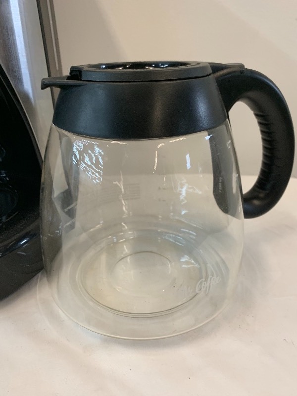 lot 6 image: Mr Coffee 12 Cup Coffee Maker- Gently Used No Filter