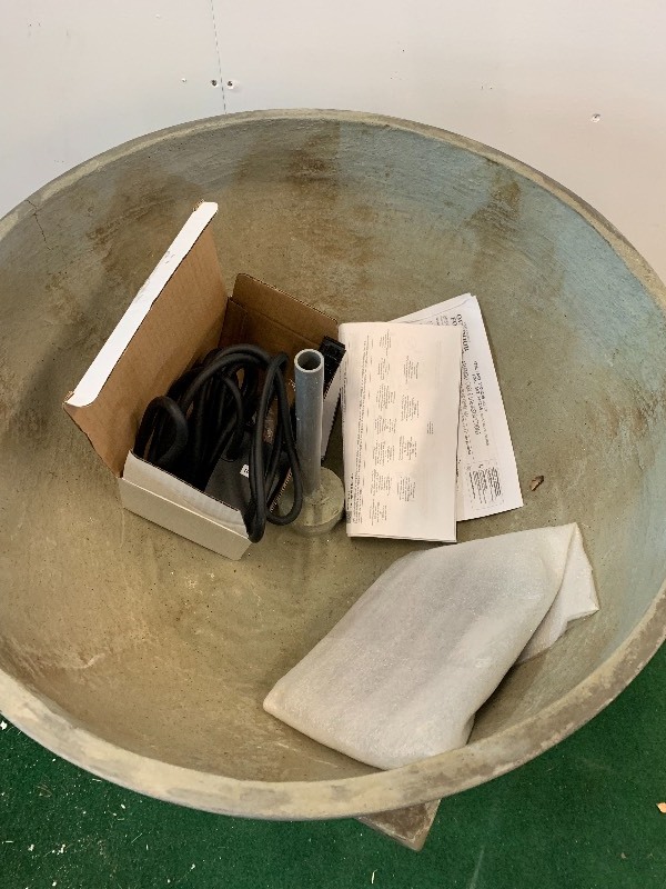 lot 17 image: Outdoor Water Fountain Zen Bowl