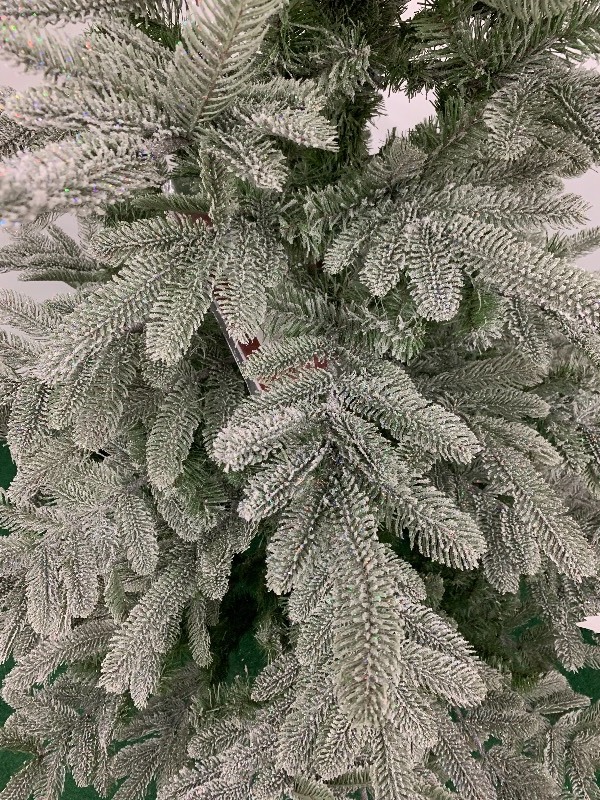 lot 32 image: 7.5 Flocked Artificial Christmas Tree
