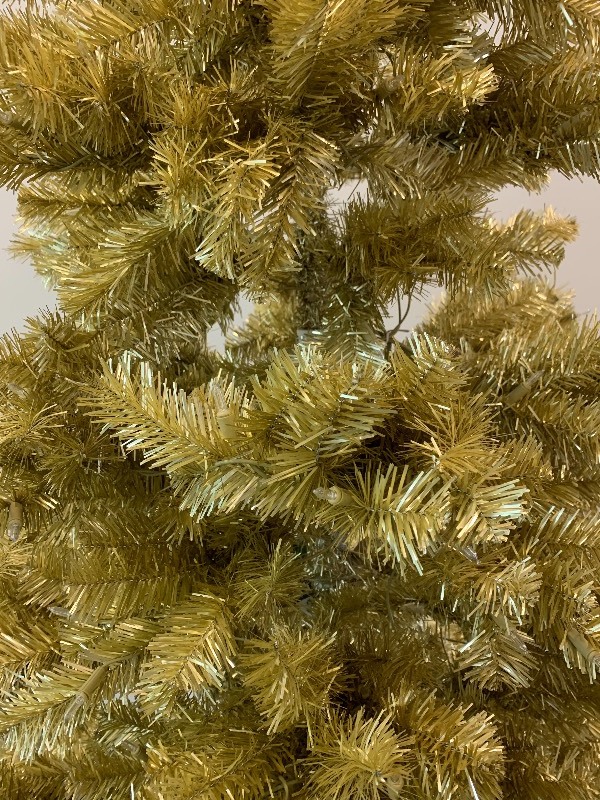 lot 43 image: 7 Gold Pre-Lit Tinsel Christmas Tree