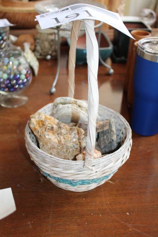 lot 191 image: Rocks