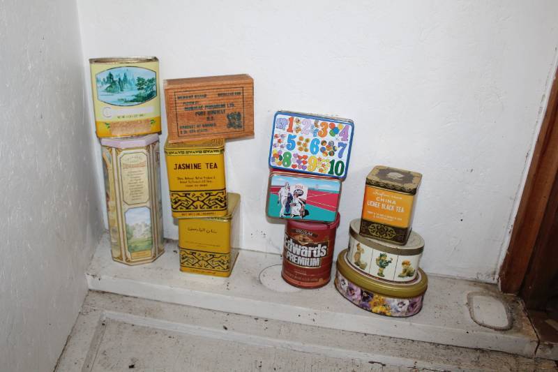 lot 221 image: Decorative Tins