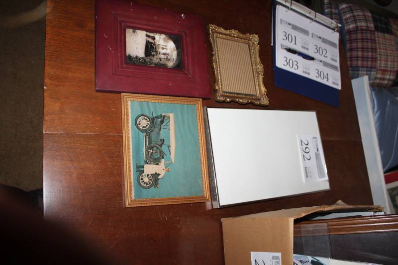 lot 292 image: Frames