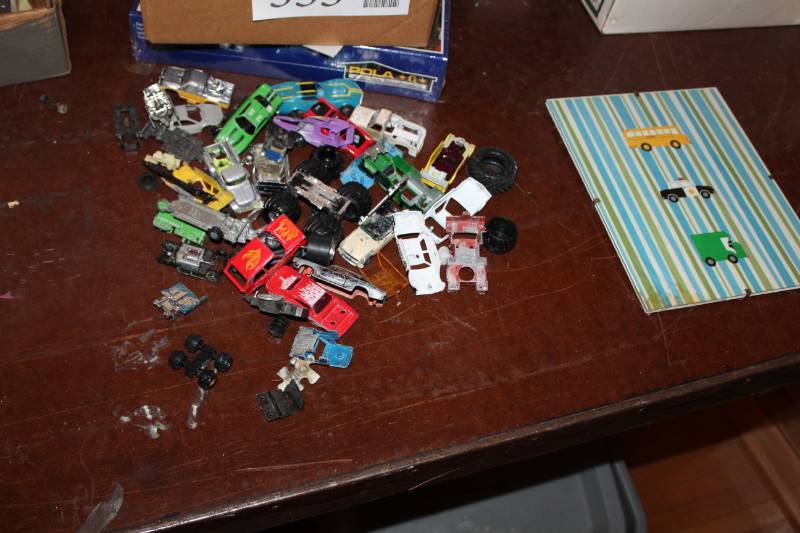 lot 333 image: Small Scale Toy Car Parts, Car Picture