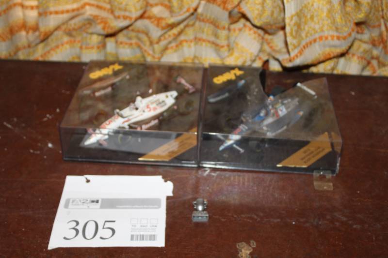 lot 305 image: K-Mart Havoline Lola Nigel Mansell Indy Car with Case, Mackenzie Lola Scott Goodyear Indy Car with Case
