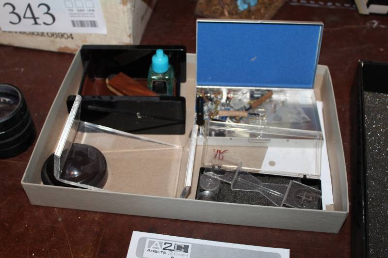 lot 334 image: Turntable Accessories, Audio Technica Stylus LP Cleaner