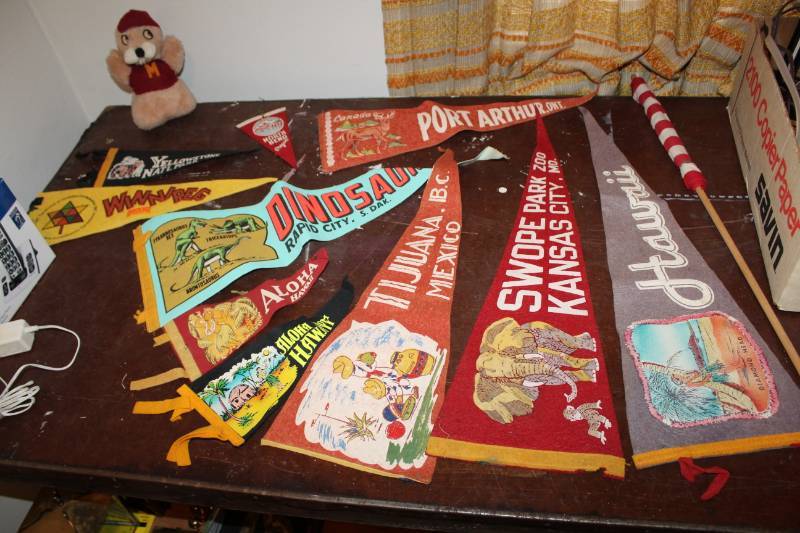 lot 362 image: Travel Pennant Flags, Minnesota Golden Gopher Stuffed Animal