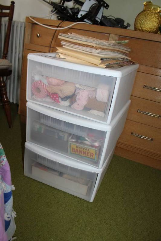lot 389 image: Craft Supplies with 3-Drawer Plastic Craft Case - Ribbon, Thread, Lace
