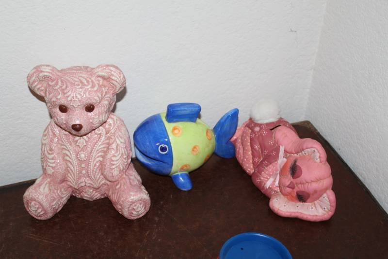 lot 431 image: Piggy Banks - Bear, Fish, Rabbit