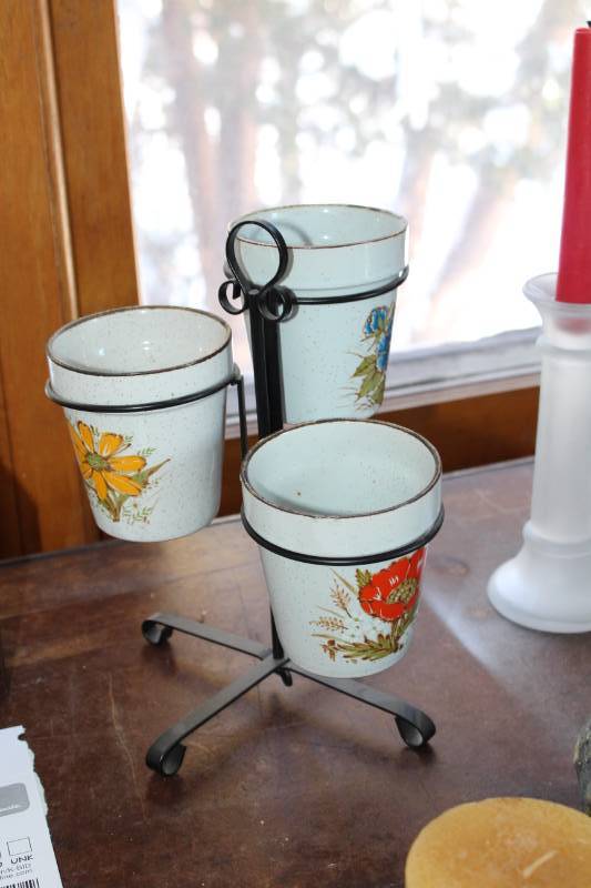 lot 448 image: 3-Tier Floral Ceramic Pot Seed Starter Stand
