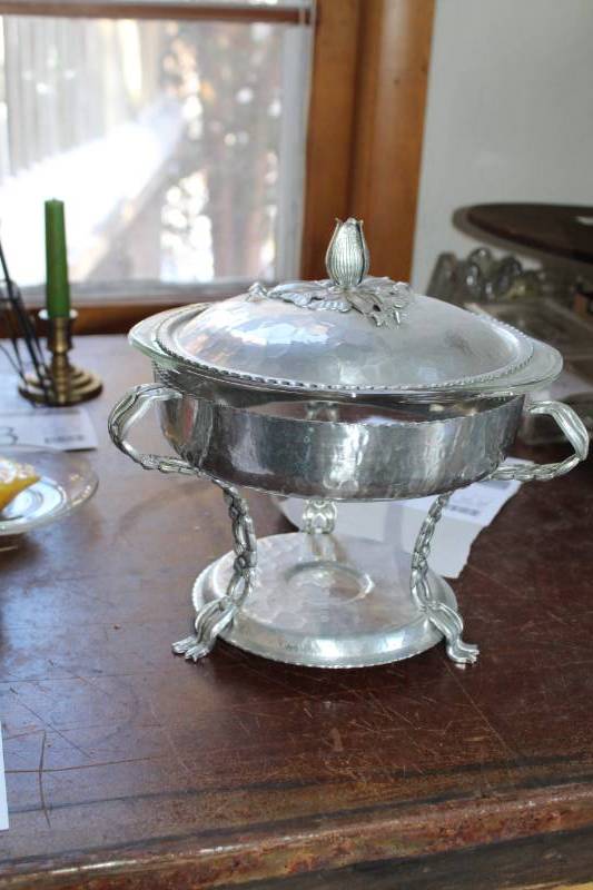 lot 421 image: Sterling Warming Dish with Sterling Lid
