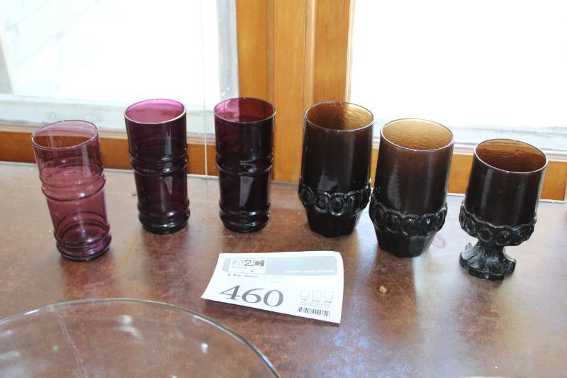 lot 460 image: Colored Glassware