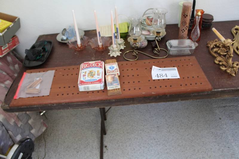 lot 484 image: Large Cribbage Board with Large Pegs and Playing Cards, Normal Size Cribbage Board with Playing Cards