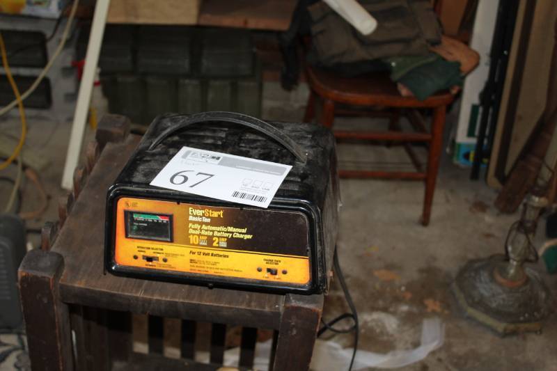 lot 67 image: EverStart BasicTen Fully AutomaticManual Dual-Rate Battery Charger 102A For 12V Batteries