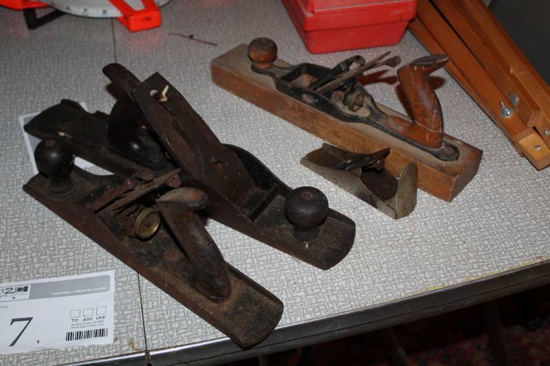 lot 17 image: Wood Hand Planars