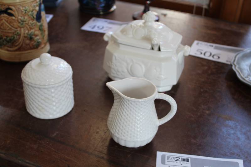 lot 498 image: Ceramic Creamers