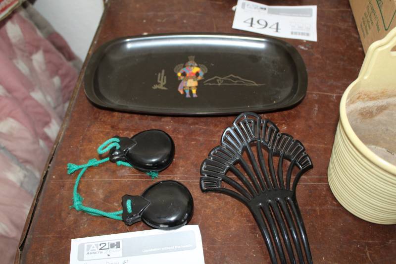 lot 500 image: Flamenco Dancer Set - Serving Tray, Warming Plate