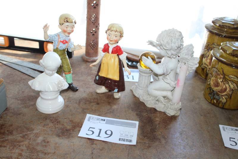 lot 519 image: Ceramic Table Figurines, Bust