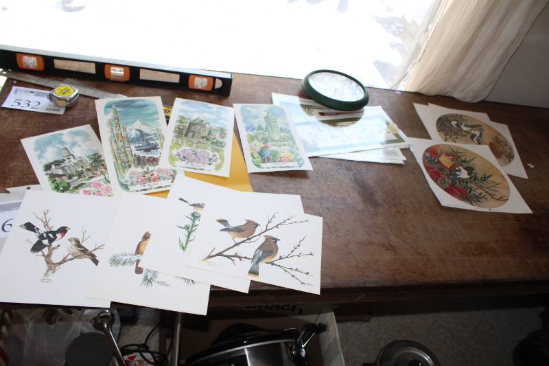 lot 526 image: Bird Prints by Sherm Pearson, Bird Sounds Wall Clock