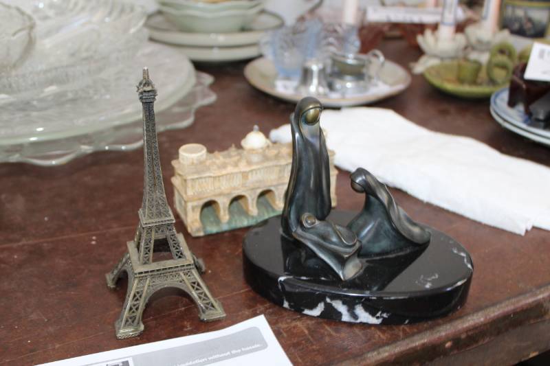 lot 536 image: Ceramic Table Dcor - Nativity Statue, Eiffel Tower, Castle