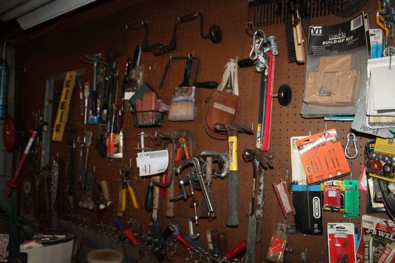 lot 41 image: Hand Tools - Level, Clamps, Snips, Brushes, Hammers, And More