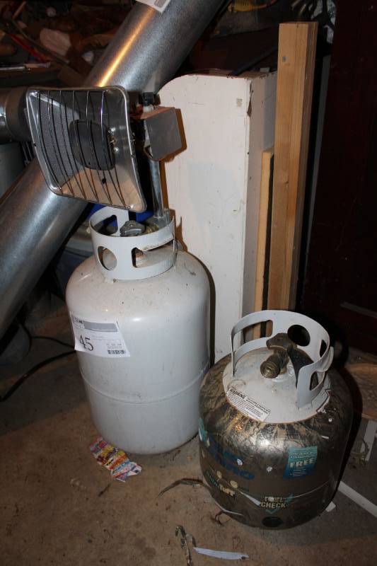 lot 45 image: Propane Heater with 2-Propane Tanks