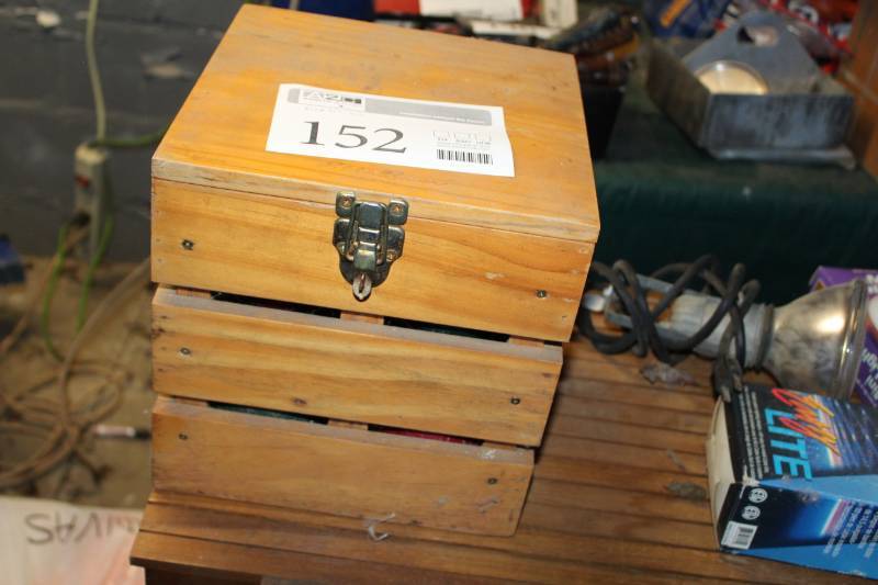 lot 152 image: Bocce Ball Set with Wood Crate