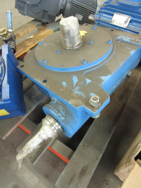 GEAR BOX
