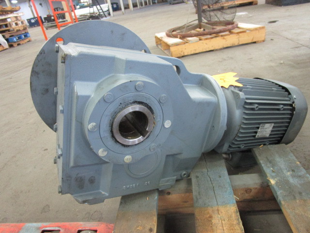 MOTOR WITH GEARBOX