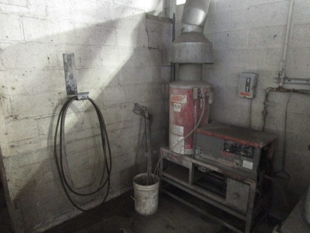 INDUSTRIAL PRESSURE WASHER